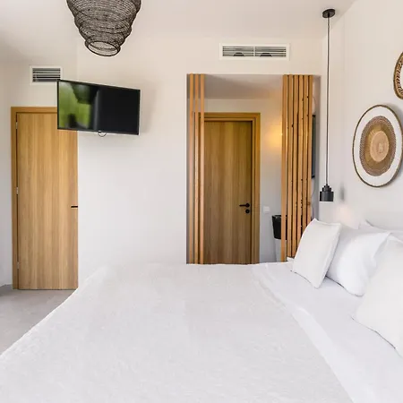 Allure Retreat Villa Lefkada City