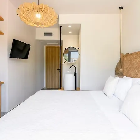 Allure Retreat *